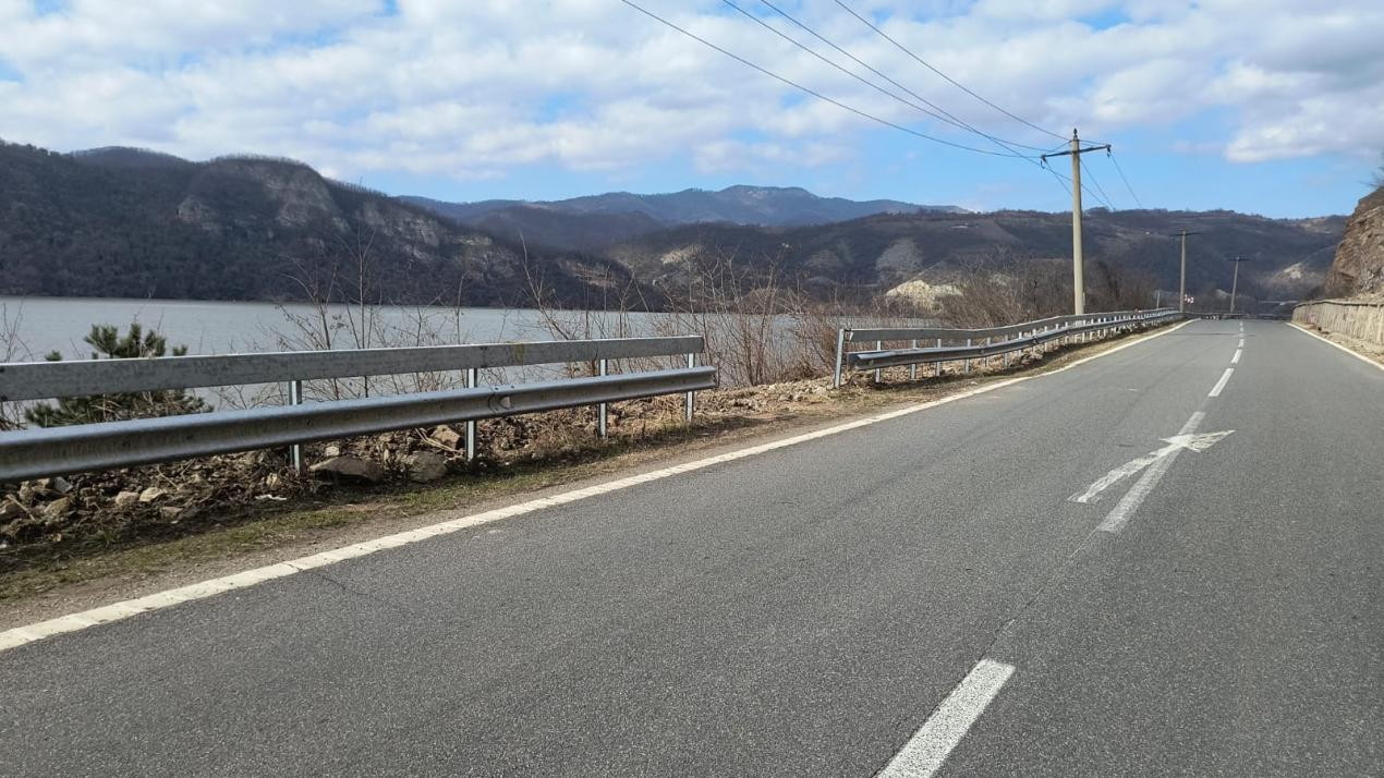 Teren intravilan 1050mp 48ml  front la Dunare Svinita -Mehedinti 