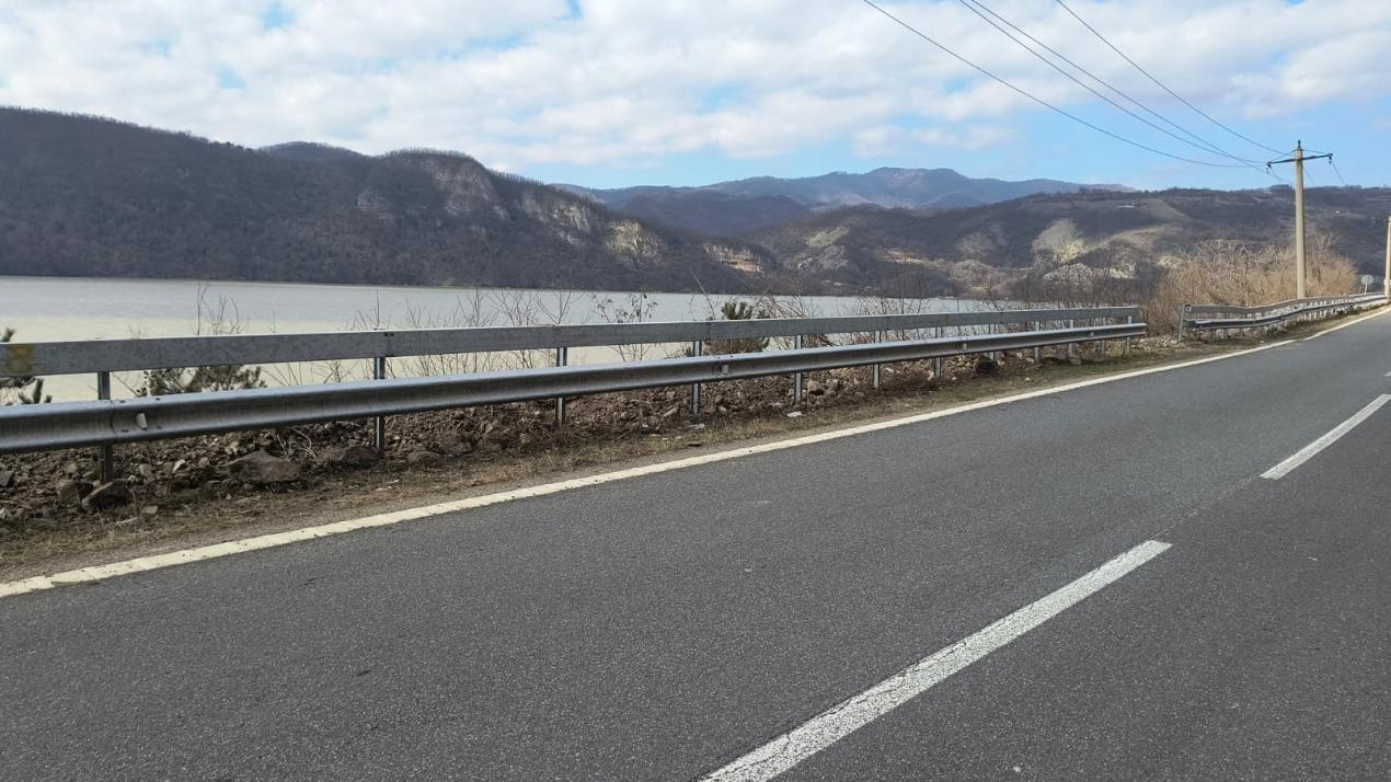 Teren intravilan 1050mp 48ml  front la Dunare Svinita -Mehedinti 