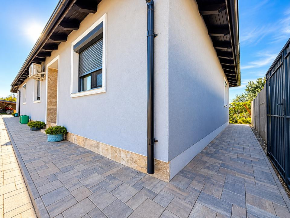 Casa Individuala, 141 mp utili, 460mp teren, 4 camere -Sag