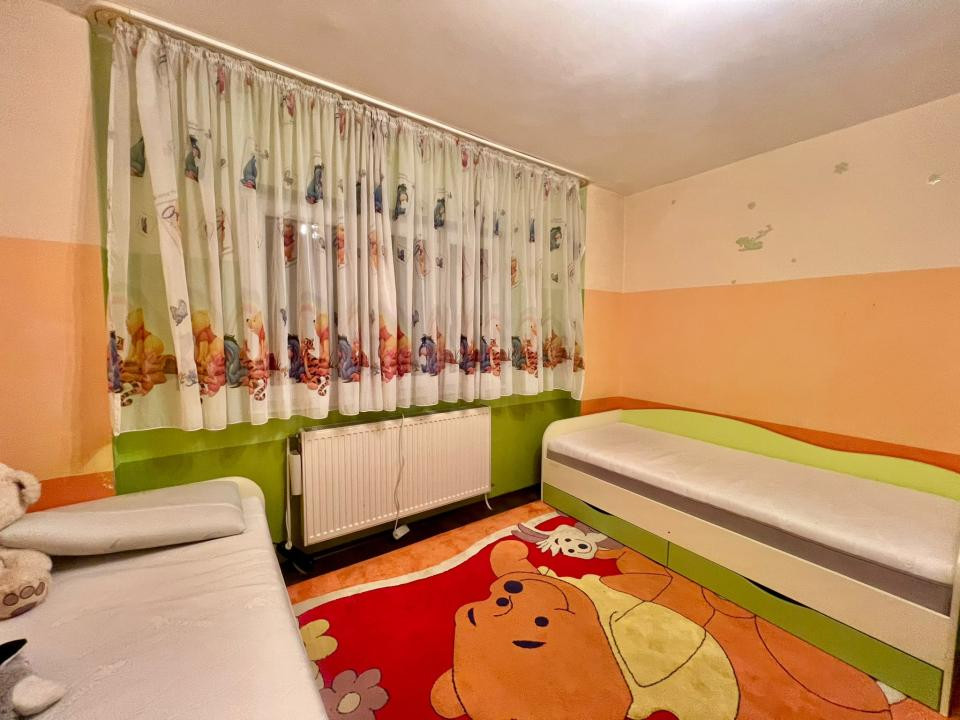  Apartament modern 3 camere, etaj 2/4, 73 mp utili - Zona Lunei