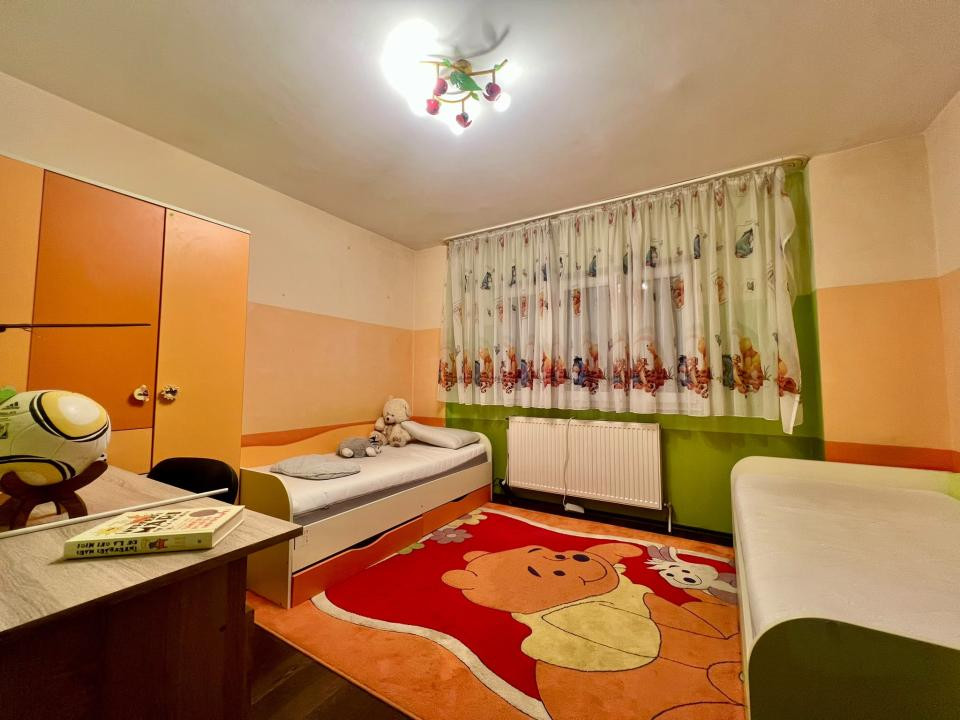  Apartament modern 3 camere, etaj 2/4, 73 mp utili - Zona Lunei