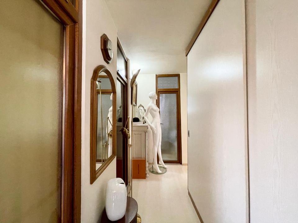 Apartament 90mp + 8mp balcoane, 3 camere - zona Girocului