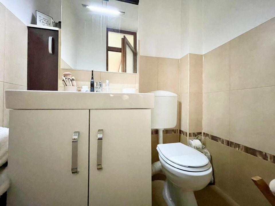 Apartament 90mp + 8mp balcoane, 3 camere - zona Girocului