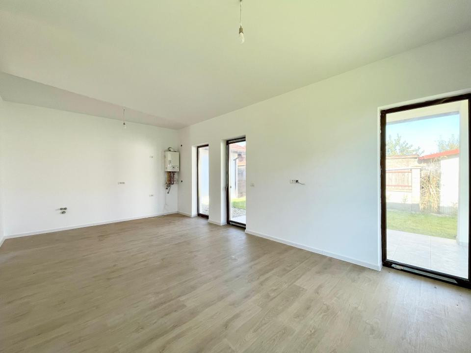 Duplex cu 4 camere pe parter, teren 515mp - Mosnita Noua