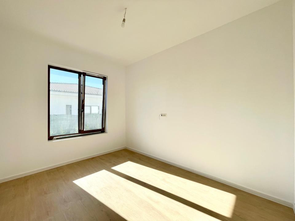 Duplex cu 4 camere pe parter, teren 515mp - Mosnita Noua