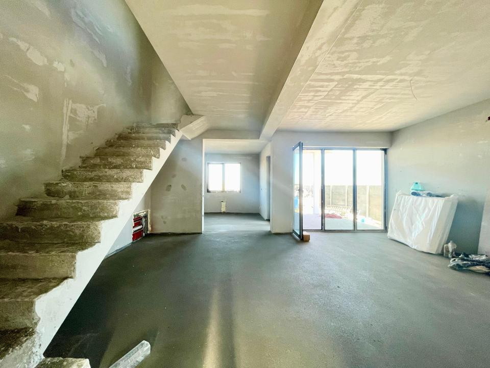 Duplex cu 3 dormitoare, predare la cheie - Mosnita Veche