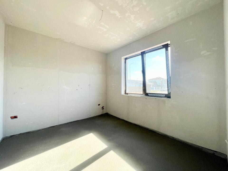Duplex cu 3 dormitoare, predare la cheie - Mosnita Veche