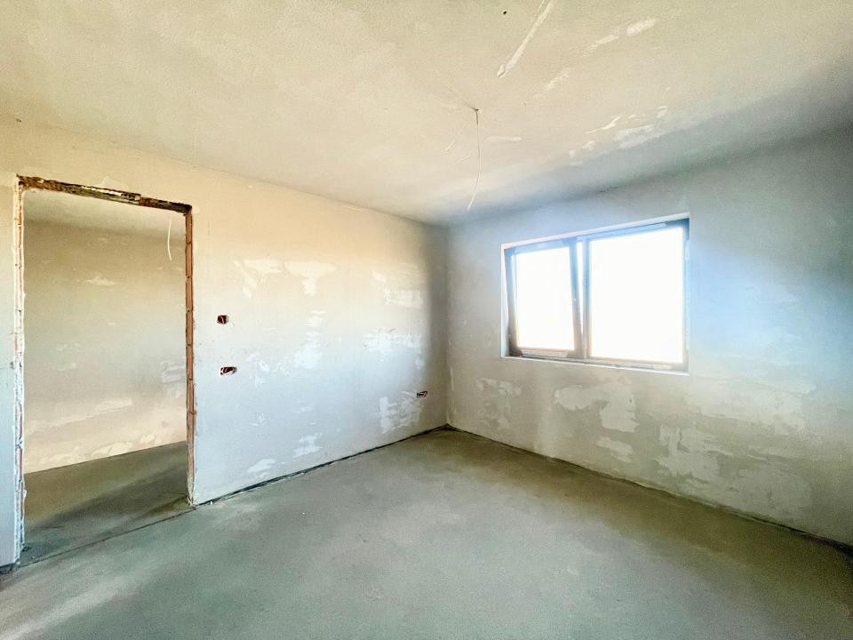 Duplex cu 3 dormitoare, predare la cheie - Mosnita Veche