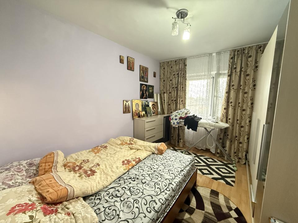 Apartament cu 3 camere, decomandat, 65 mp utili - Girocului