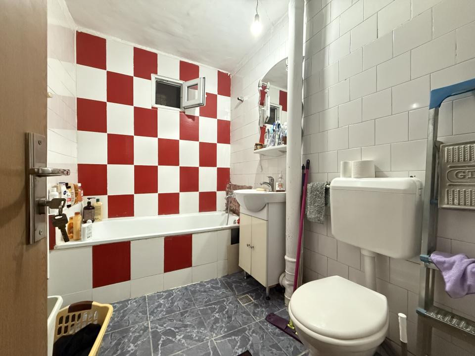 Apartament cu 3 camere, decomandat, 65 mp utili - Girocului