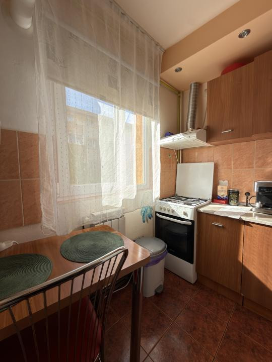 Apartament 1 camera, 25mp utili, etaj 3, centrala - Parc Padurice