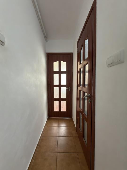 Apartament 1 camera, 25mp utili, etaj 3, centrala - Parc Padurice