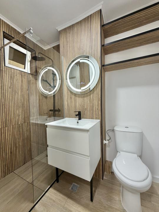 Apartament 2 camere, renovat complet, etaj 9/10, zona Dambovita 