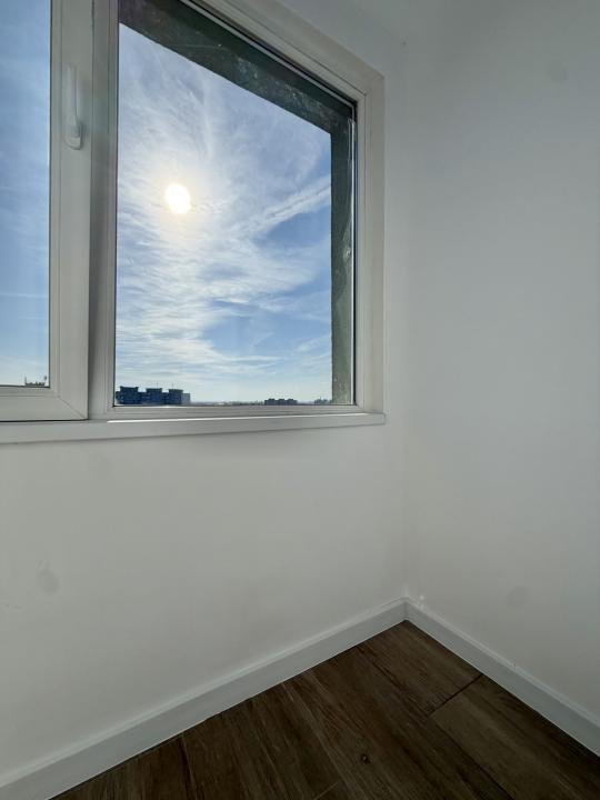 Apartament 2 camere, renovat complet, etaj 9/10, zona Dambovita 