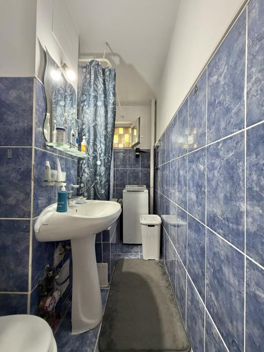 Apartament 2 camere, mobilat, etaj 3, zona Dambovita 