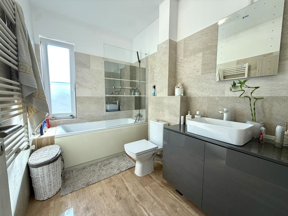 Apartament cu 3 camere, 66 mp + gradina de 51 mp - Dumbravita