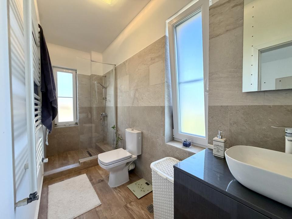 Duplex cu piscina si sala fitness, 4 camere, 113 mp utili - Dumbravita