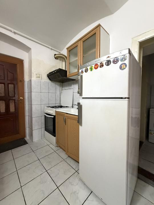 Apartament cu 1 camera, 33mp utili, demisol inalt-Zona Balcescu 