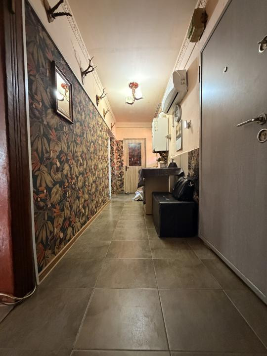 Apartament 3 camere, la casa, 178 mp utili, curte comuna, parter-Modern
