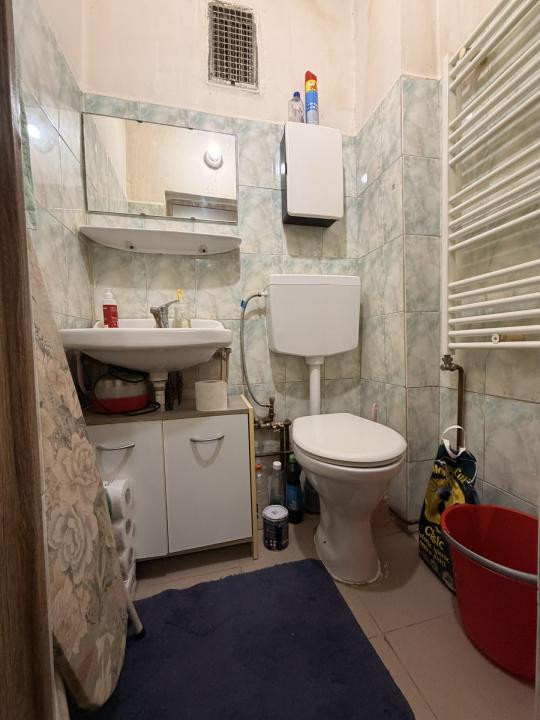 Apartament 3 camere, la casa, 178 mp utili, curte comuna, parter-Modern