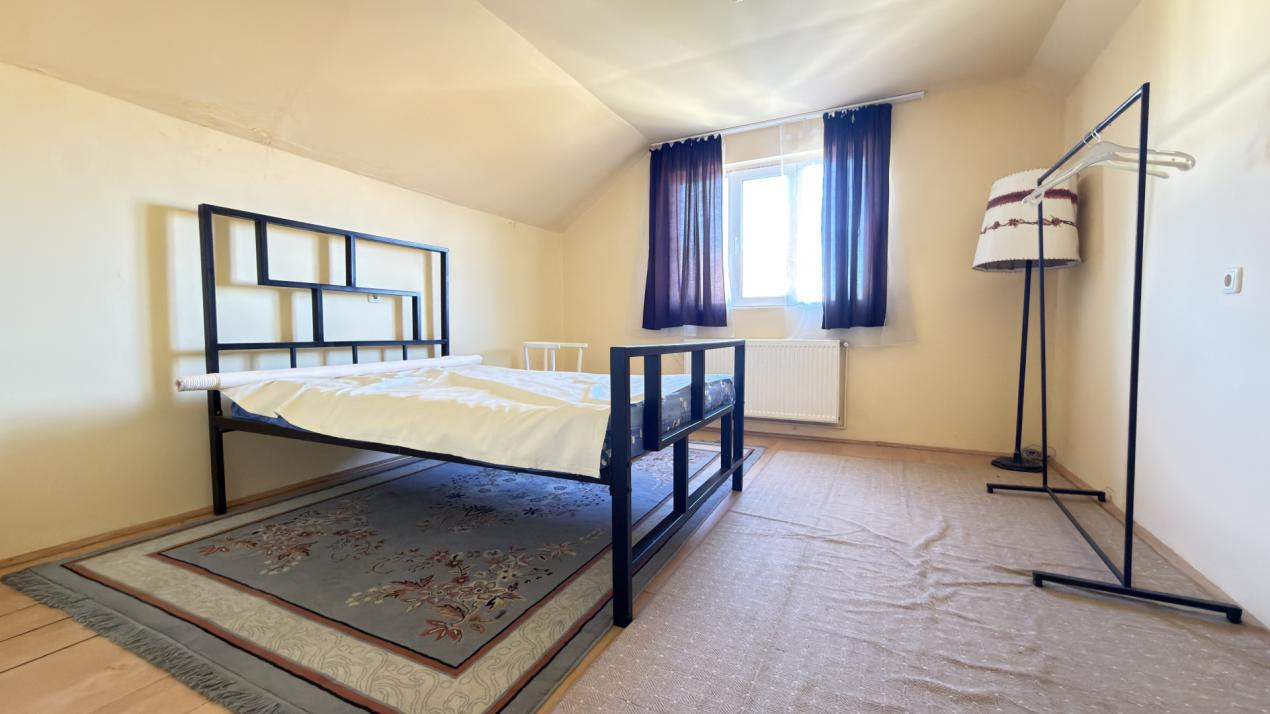 Casa individuala P+E+M cu 7 camere, garaj 140mp, 1084mp teren - Timisoara