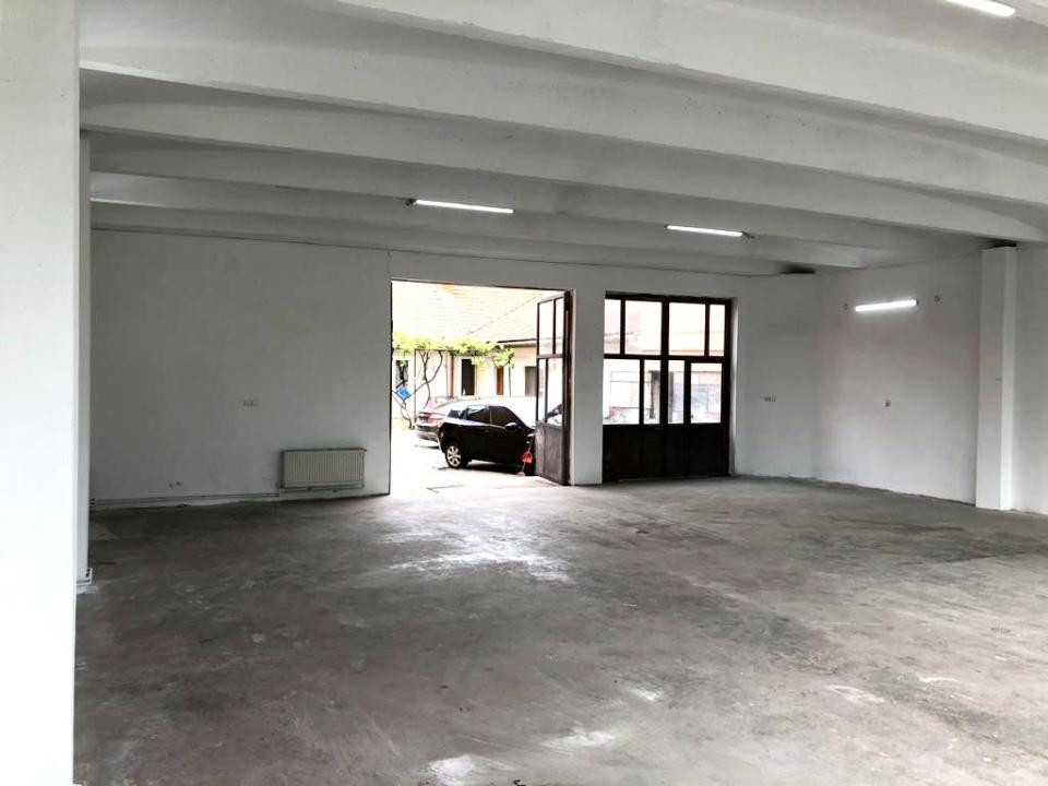 Casa individuala P+E+M cu 7 camere, garaj 140mp, 1084mp teren - Timisoara