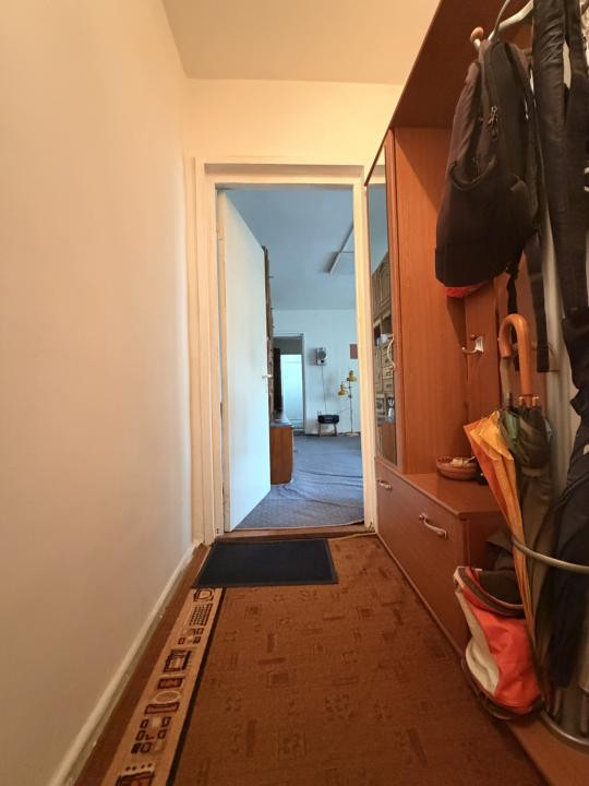 Apartament 3 camere, 72 mp utili, etaj 2, boxa înscrisă in CF - Soarelui