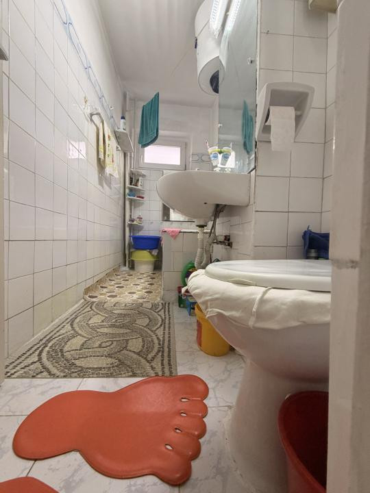 Apartament 3 camere, 72 mp utili, etaj 2, boxa înscrisă in CF - Soarelui