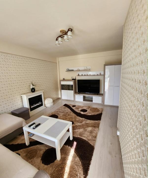 Apartament 2 camere, 56 mp utili, renovat recent -Calea Sagului