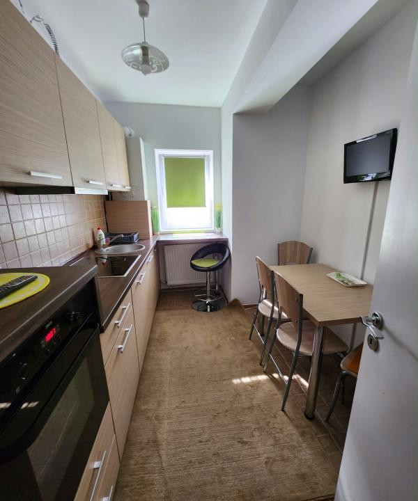 Apartament 2 camere, 56 mp utili, renovat recent -Calea Sagului