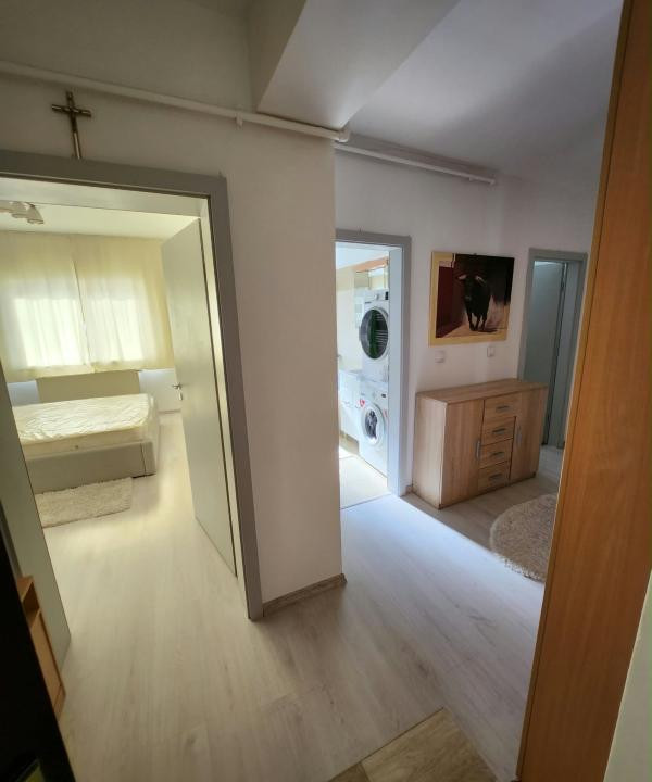 Apartament 2 camere, 56 mp utili, renovat recent -Calea Sagului