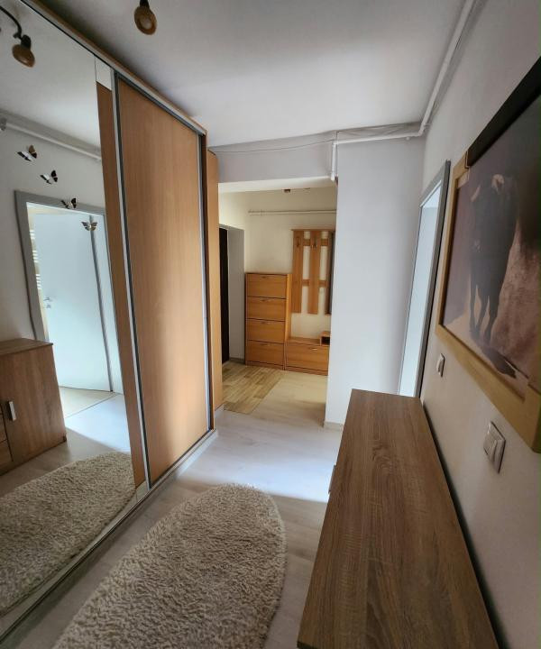 Apartament 2 camere, 56 mp utili, renovat recent -Calea Sagului