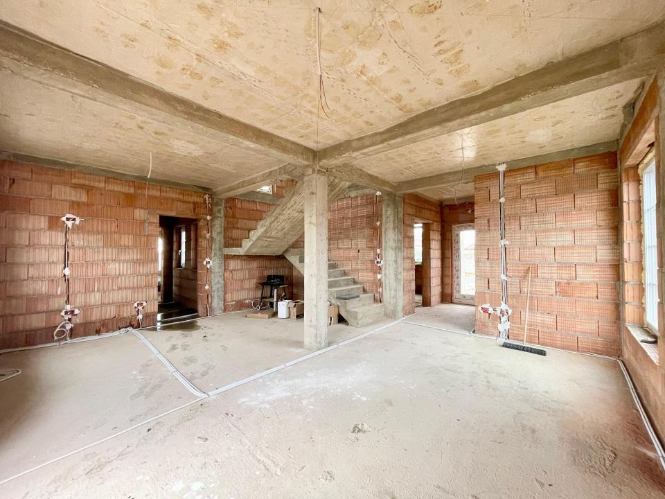 Duplex in stil nordic - 4 camere si 3 bai - Mosnita Noua