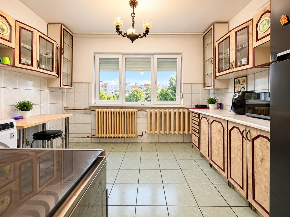 Apartament cu 1 camera, 32mp, etaj 3, mobilat si utilata-Zona Sagului