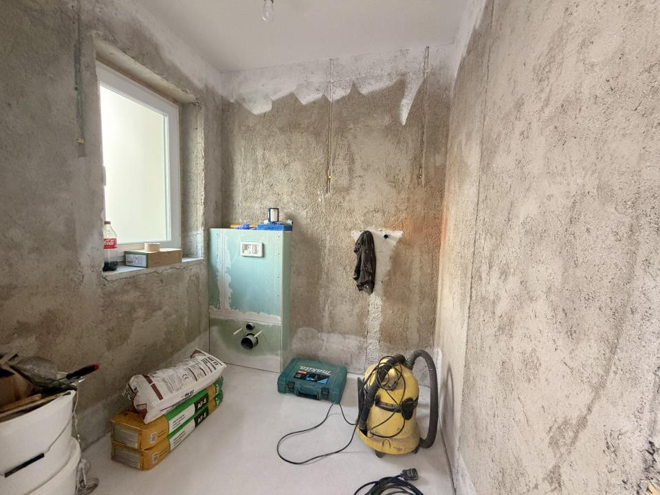 1/2 Duplex cu 4 camere - zona linistita in Giarmata Mare