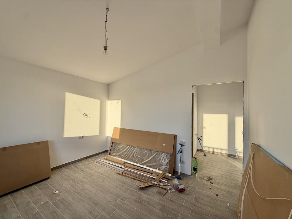 Apartament 2 camere, open space, etaj 2  in Chisoda 