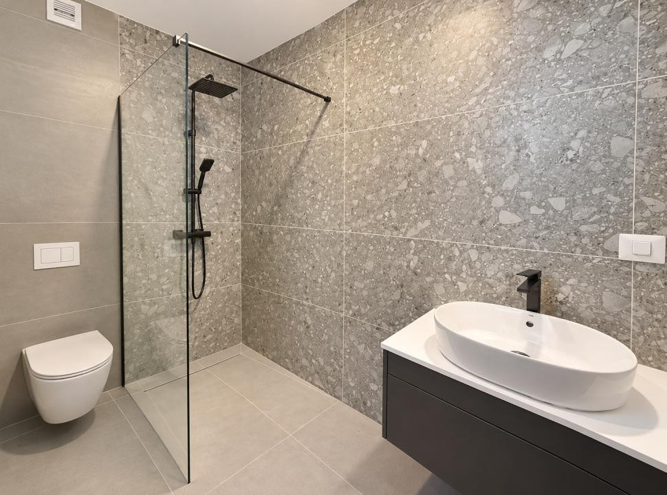 Apartament cu 3 camere, 67 utili, etaj 5, lift-Aradului