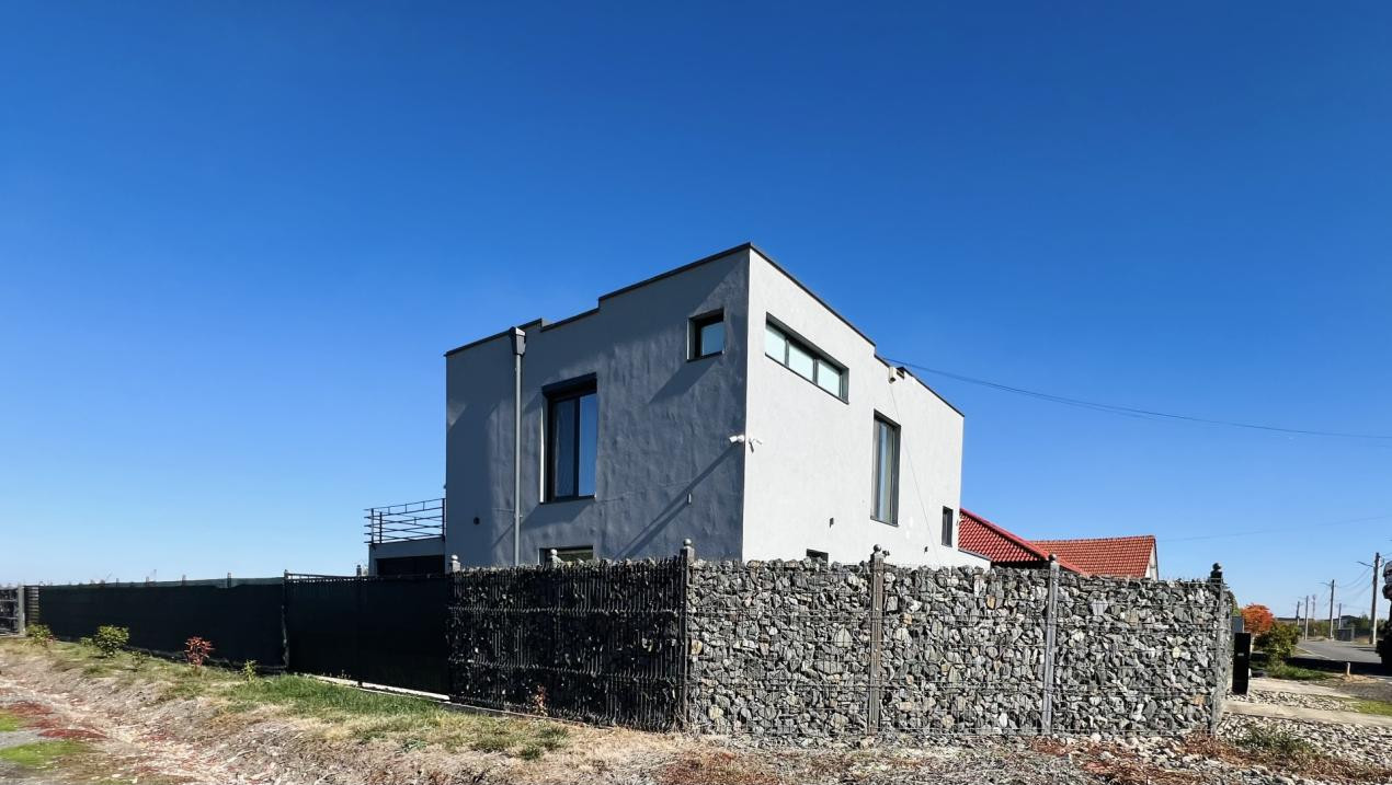 Casa individuala 5 camere - Sacalaz, zona centrala