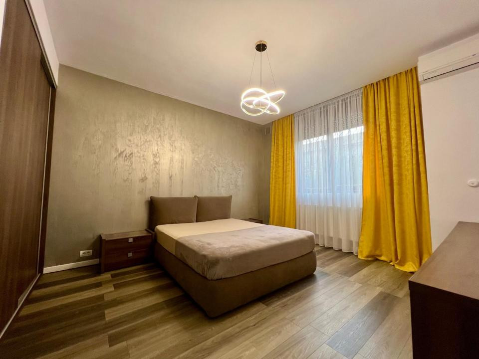 Apartament 3 camere, decomandat, 77 mp utili , parter - Zona Lipovei