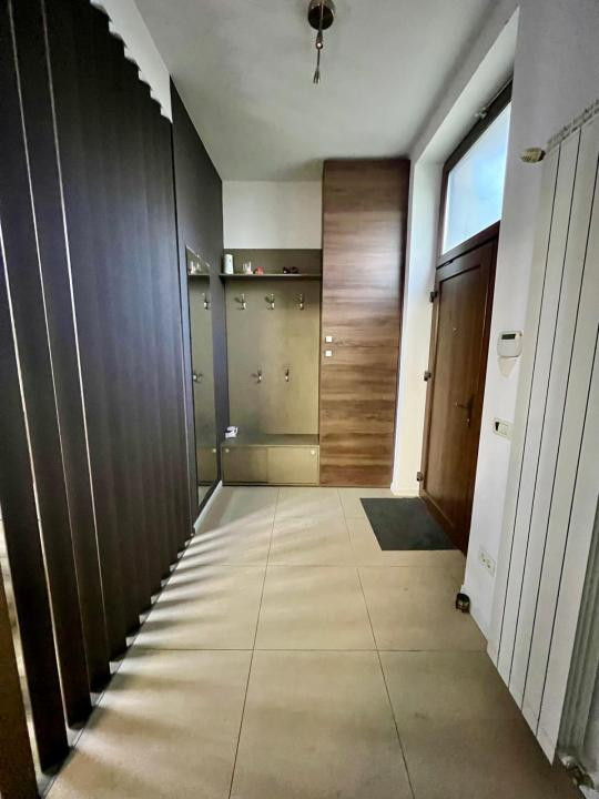 Apartament 3 camere, decomandat, 77 mp utili , parter - Zona Lipovei