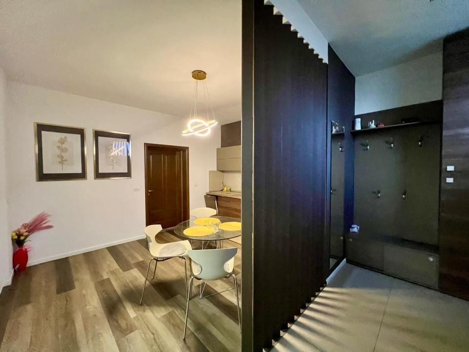 Apartament 3 camere, decomandat, 77 mp utili , parter - Zona Lipovei