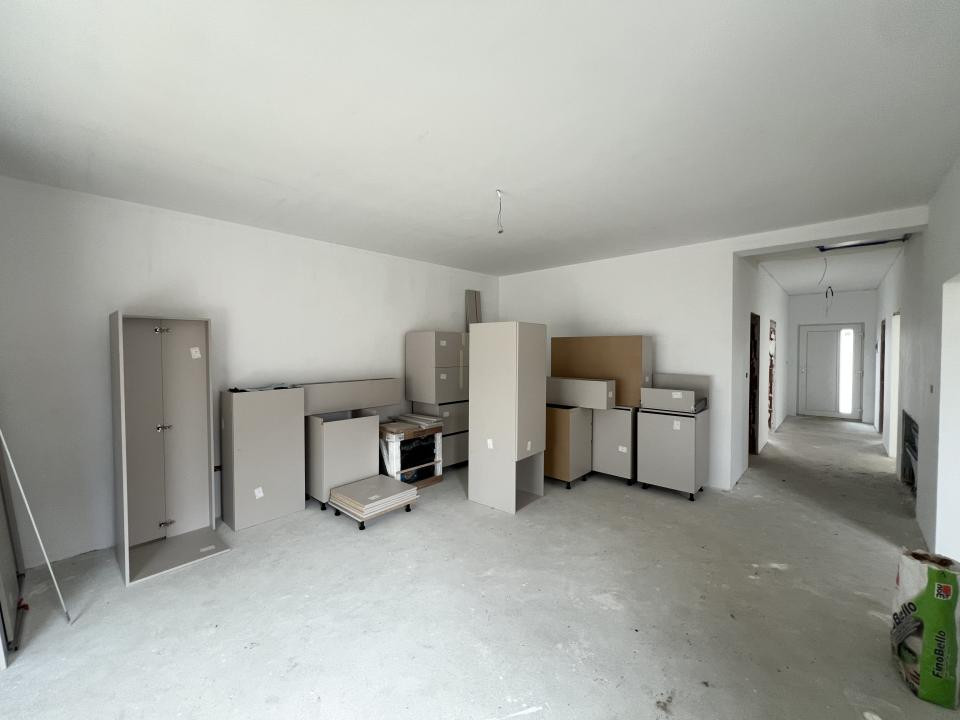 Duplex, 4 camere, 98 mp utili, 312 teren, panouri fotovoltaice - Giroc