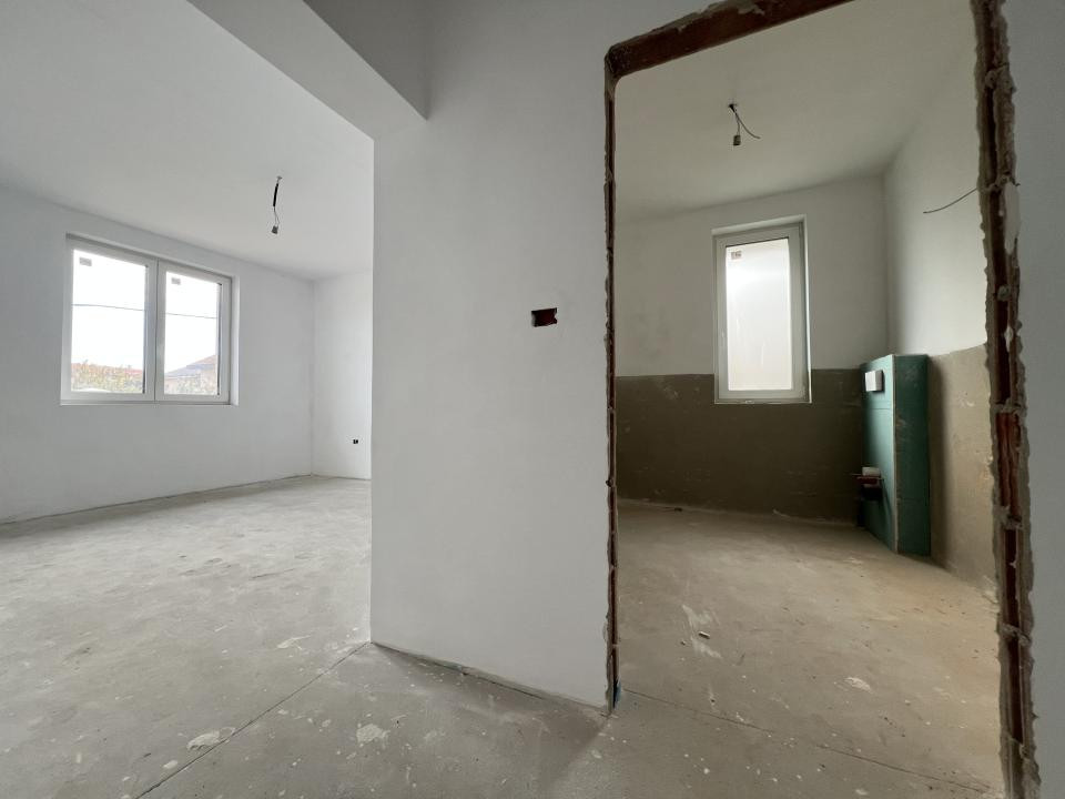 Duplex, 4 camere, 98 mp utili, 312 teren, panouri fotovoltaice - Giroc