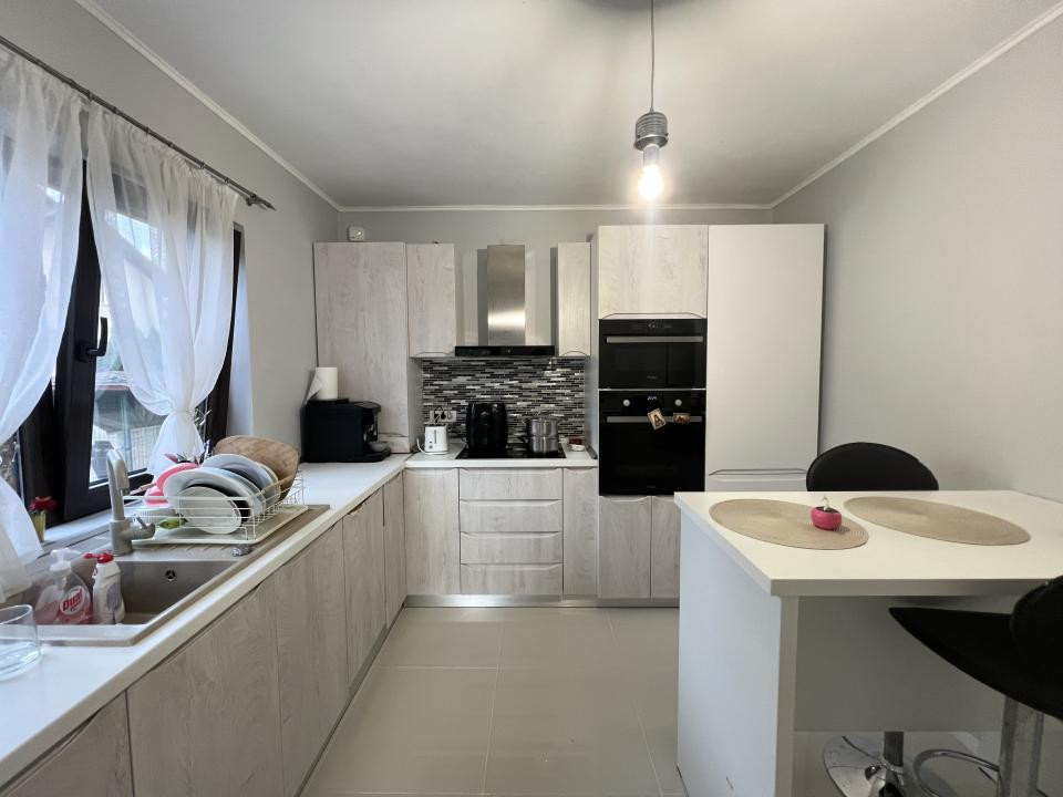 Casa individuala, 5 camere, 96 mp utili, 230 teren, mobilata - Giroc