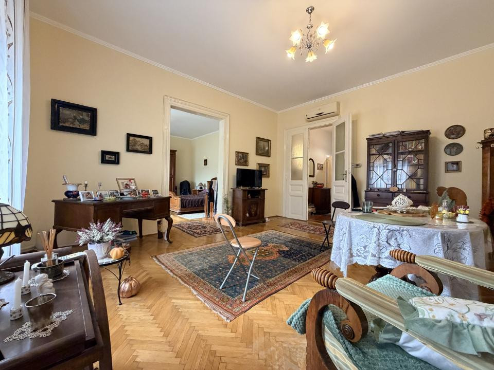 Apartament 2 camere, 83 mp utili, etaj 1, centrala, garaj - Iosefin