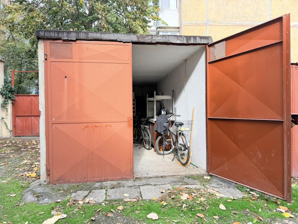 Apartament 2 camere, 83 mp utili, etaj 1, centrala, garaj - Iosefin