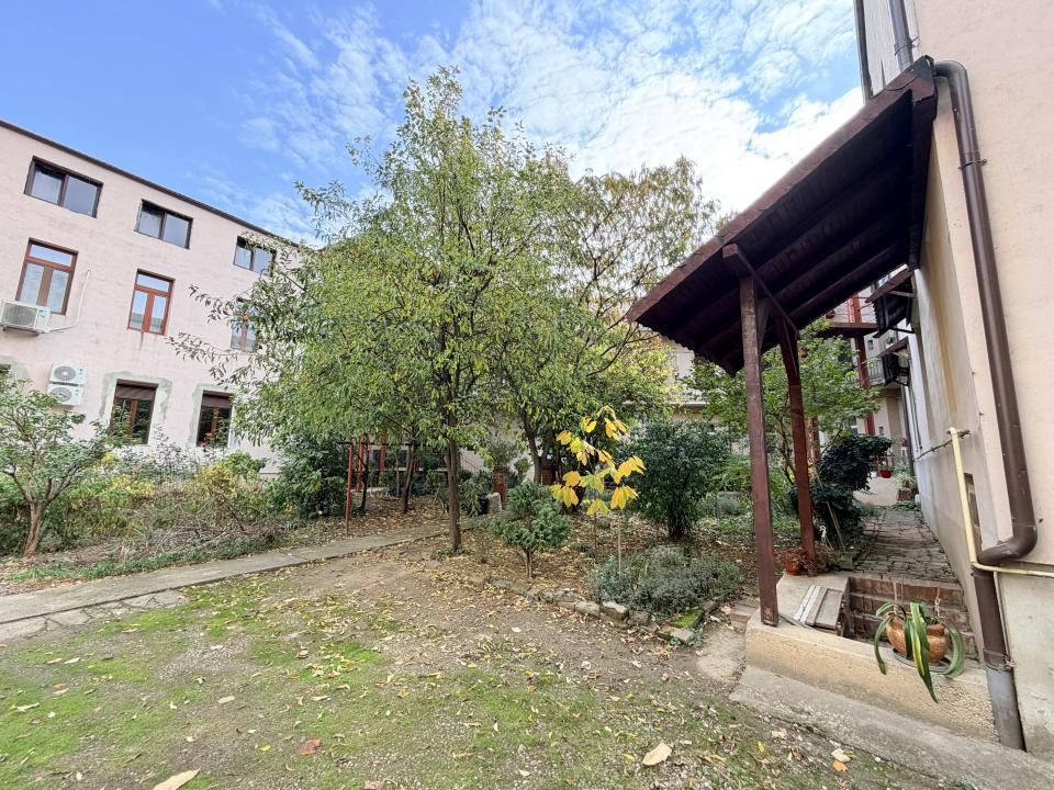Apartament 2 camere, 83 mp utili, etaj 1, centrala, garaj - Iosefin