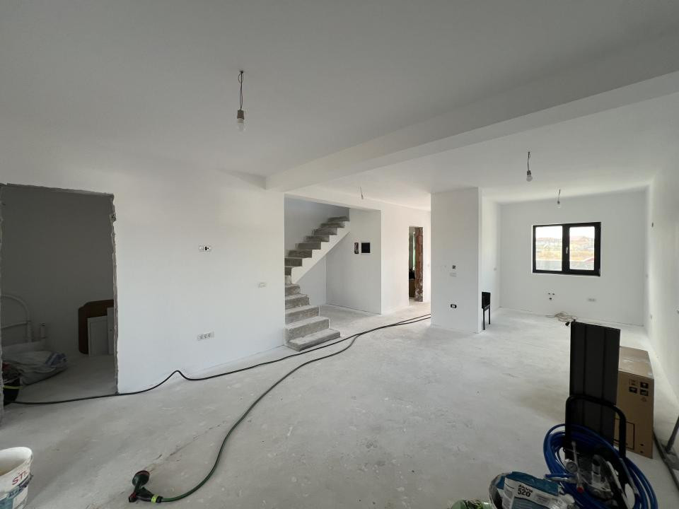 Duplex P+M, 4 camere, 95 mp utili, 350 teren, pompa de caldura - Urseni