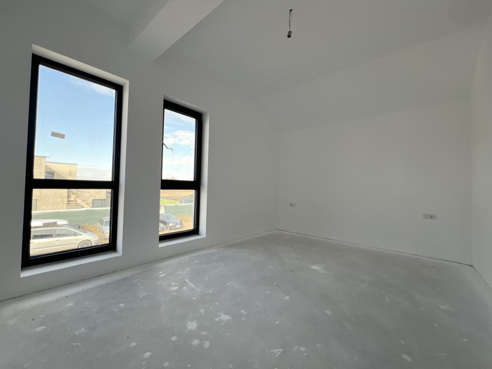 Duplex P+M, 4 camere, 95 mp utili, 350 teren, pompa de caldura - Urseni