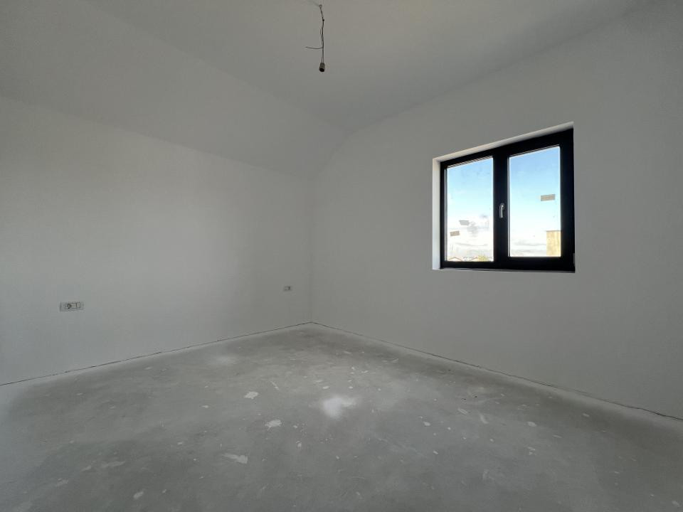 Duplex P+M, 4 camere, 95 mp utili, 350 teren, pompa de caldura - Urseni